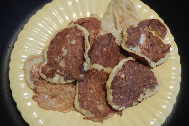 3-Ingredient Banana Oat Pancakes (No Flour, No Sugar)