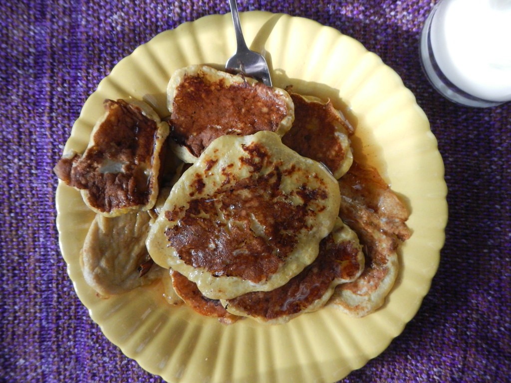 3-Ingredient Banana Oat Pancakes (No Flour, No Sugar)