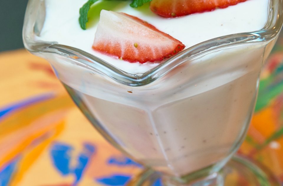 Greek Yogurt Berry Parfait: A High-Protein Breakfast or Snack