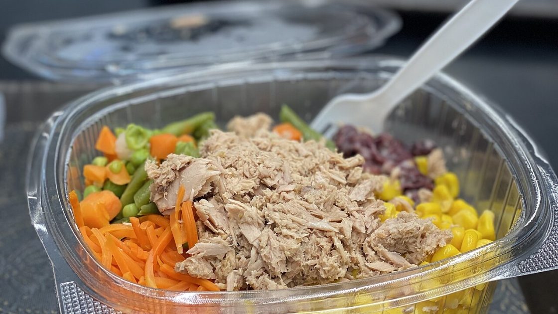 Tuna Avocado Salad: A Creamy, No-Mayo Protein Lunch