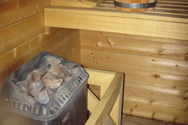 Sauna Use and Health: What Heat Therapy Can and Can’t Do