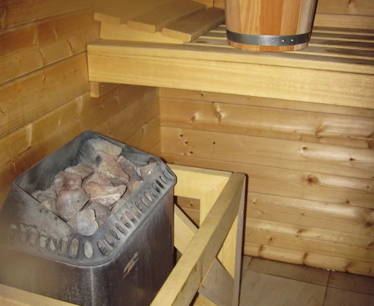 Sauna Use and Health: What Heat Therapy Can and Can’t Do